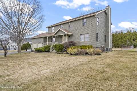 25 Valleywood Drive, Colonie, NY 12309