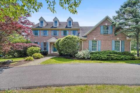 6 Hilander Drive, Colonie, NY 12211