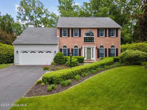 144 Kennewyck Circle, Guilderland, NY 12159