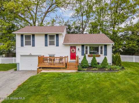 21 St Charles Place, Saratoga Springs, NY 12866