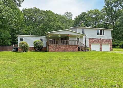 537 Roosevelt Street, Seward, PA 15954
