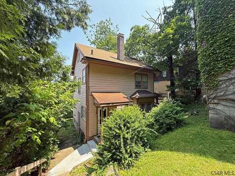 1492 Franklin Street, Johnstown, PA 15905