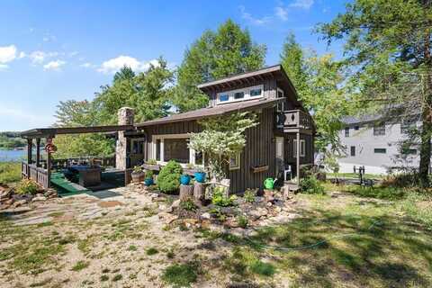 411 Peninsula Drive, Central City, PA 15926