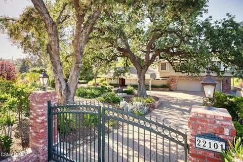 22101 Mulholland Drive, Woodland Hills, CA 91364