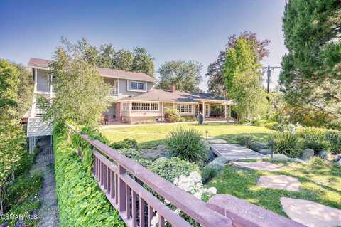 22101 Mulholland Drive, Woodland Hills, CA 91364