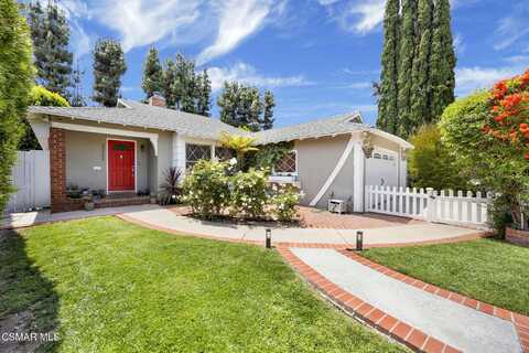 23204 Leonora Drive, Woodland Hills, CA 91367