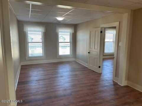 8 LIBRARY Avenue, Danville, PA 17821