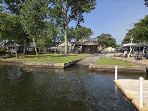 1651 Waters Edge Drive, Summerton, SC 29148