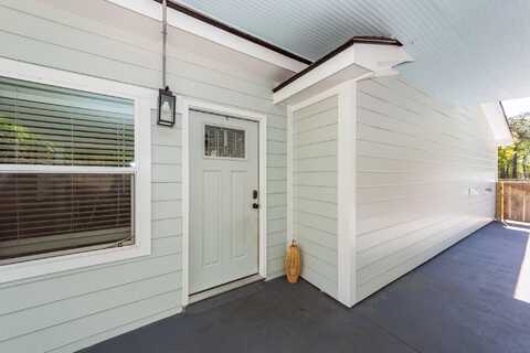 8562 N Highway 17, Mc Clellanville, SC 29458