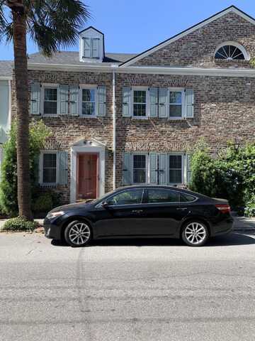 128 Queen Street, Charleston, SC 29401