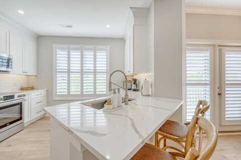 260 Seven Farms Drive, Charleston, SC 29492