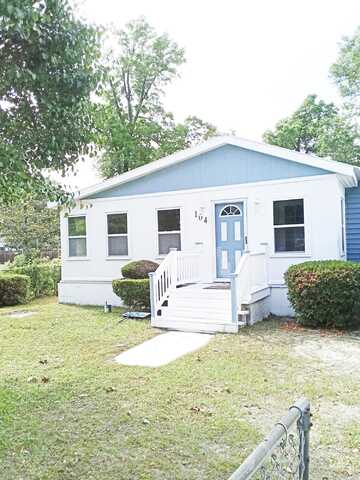 104 Grant Street, Walterboro, SC 29488
