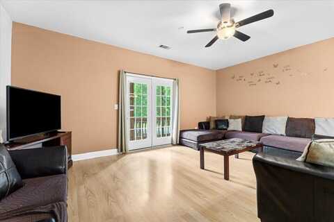 4551 Great Oak Drive, North Charleston, SC 29418