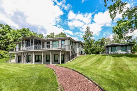 13 Kellogg Street, Brookfield, CT 06804