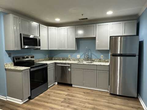 127 Judd Square, Wallingford, CT 06492