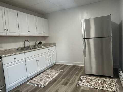156 Garfield Avenue, New London, CT 06320