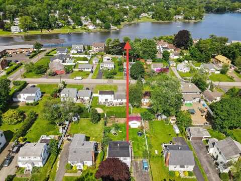 102 Houston Terrace, Stamford, CT 06902