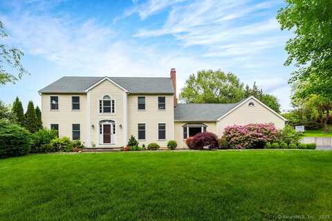 12 Fawn Ridge Drive, Brookfield, CT 06804