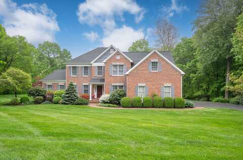 28 Whitewood Road, Newtown, CT 06470