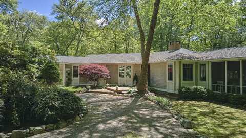 216 Al Harvey Road, Stonington, CT 06378