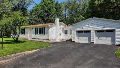 815 Mashamoquet Road, Pomfret, CT 06259