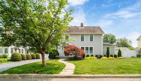407 Meadowbrook Road, Fairfield, CT 06824