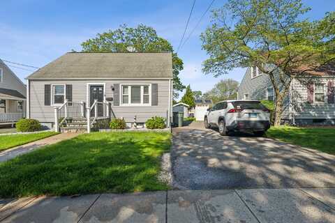 19 South Kerema Avenue, Milford, CT 06460