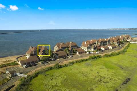 2 Old Town Highway, East Haven, CT 06512
