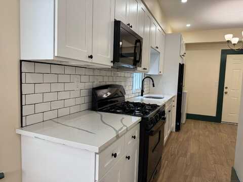 130 Hubinger Street, New Haven, CT 06511