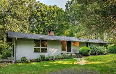 60 Ferry Bridge Road, Washington, CT 06793