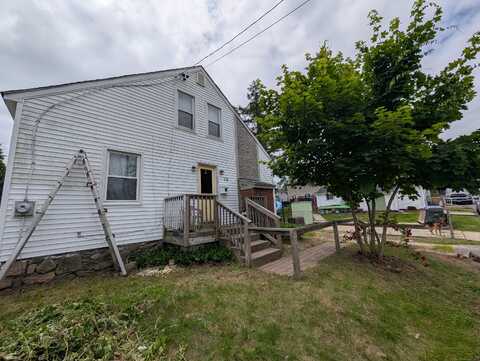 13 Central Avenue, Griswold, CT 06351