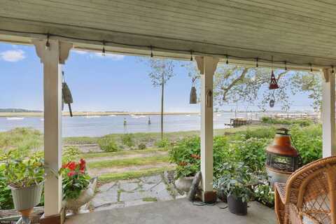 30 Shore Road, Stratford, CT 06615