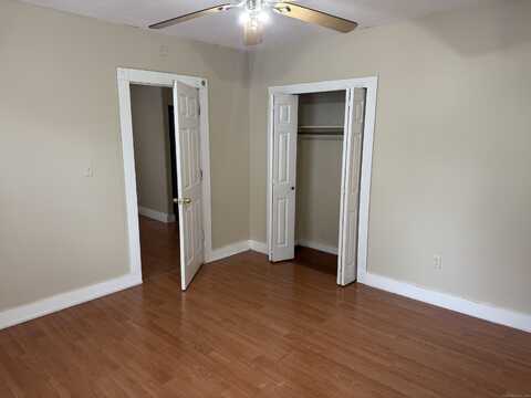 2 Pomeroy Place, Middletown, CT 06457