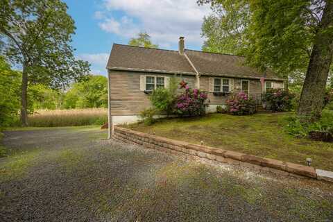 76 River Street West, Old Saybrook, CT 06475