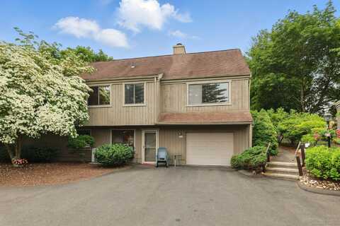 646 Onondaga Lane, Stratford, CT 06614