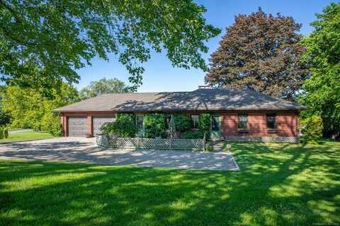 301 Calhoun Street, Washington, CT 06794