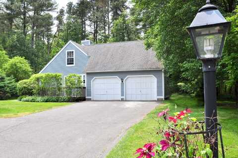 16 Whytewood Lane, Granby, CT 06035