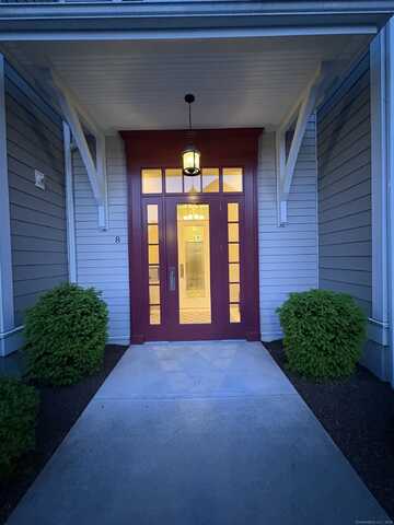 8 Sherwood Street, Mansfield Center, CT 06268
