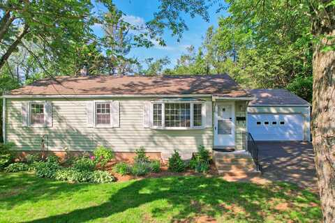 7 Pickett Lane, Farmington, CT 06085