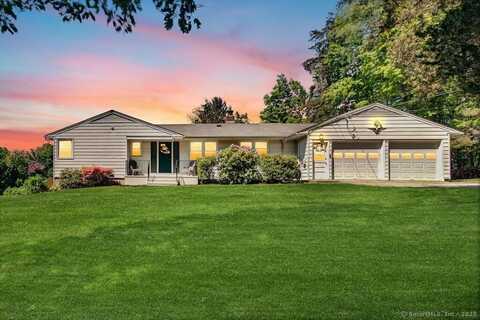 26 Thorson Road, Oxford, CT 06478