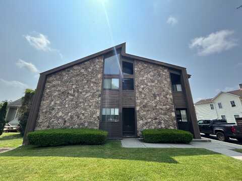 118 Osborne Street, Danbury, CT 06810