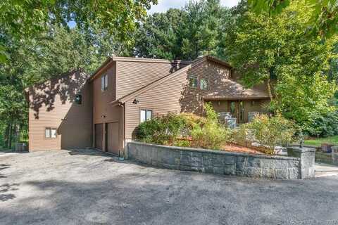 585 Webbs Hill Road, Stamford, CT 06903