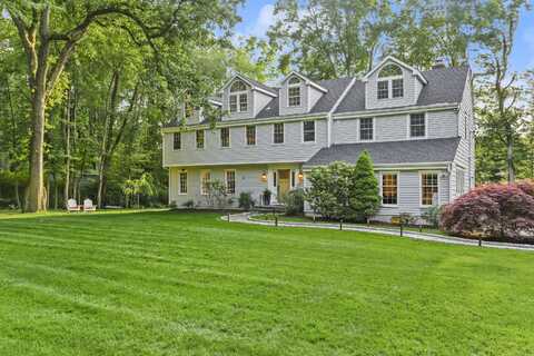 28 Carriage Drive, Stamford, CT 06902