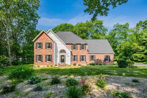 87 Falcon Crest Road, Middlebury, CT 06762