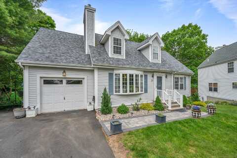 21 Lakeview Drive, Branford, CT 06405