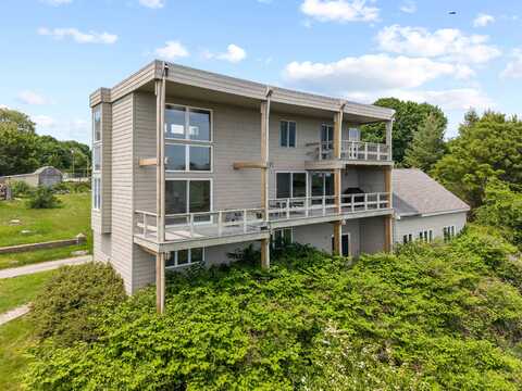 70 Prospect Hill Road, Groton, CT 06340