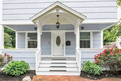 35 Noble Avenue, Milford, CT 06460