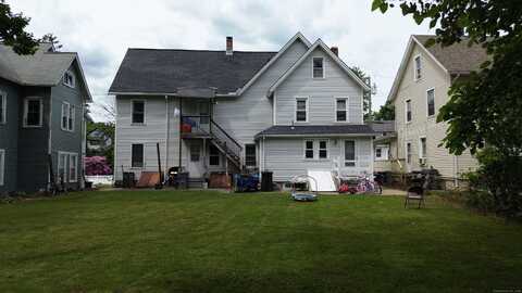 10 9th Street, Derby, CT 06418