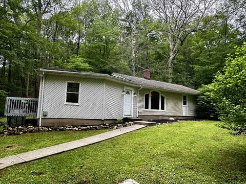 50R De Fashion Street, Southington, CT 06479