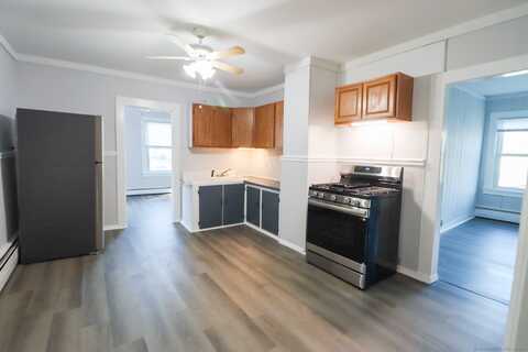 50 Golden Street, Norwich, CT 06360